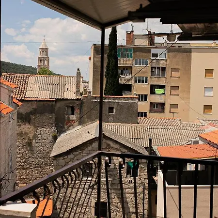 Apartment Karoca